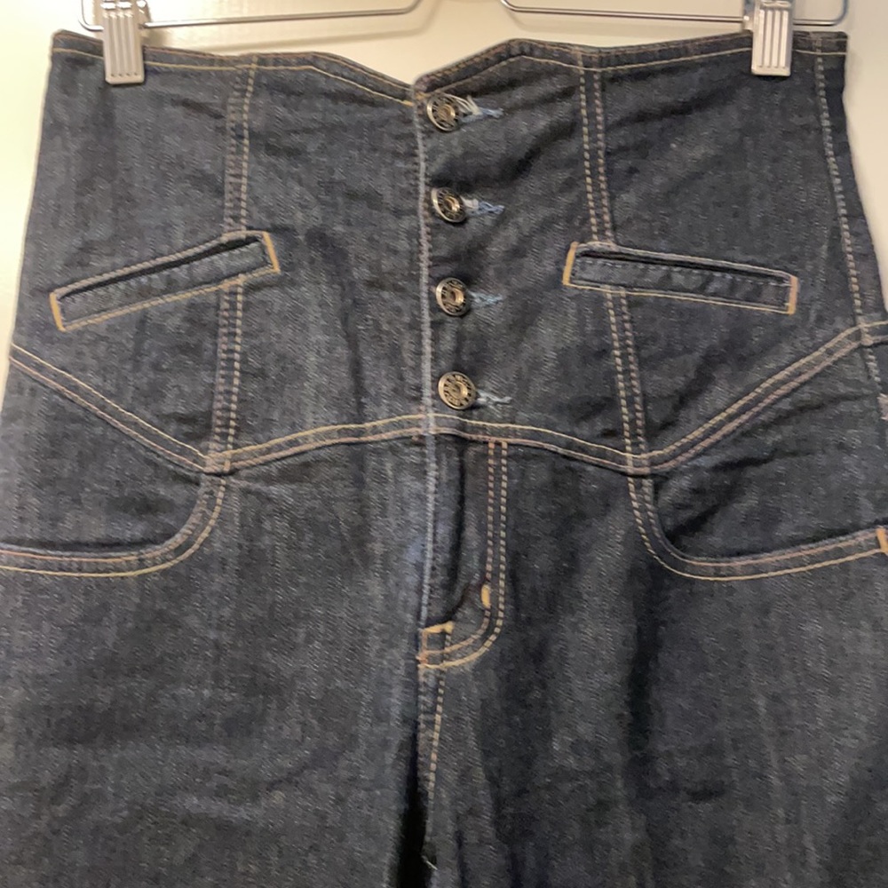 Jeans - Picture 2 of 4